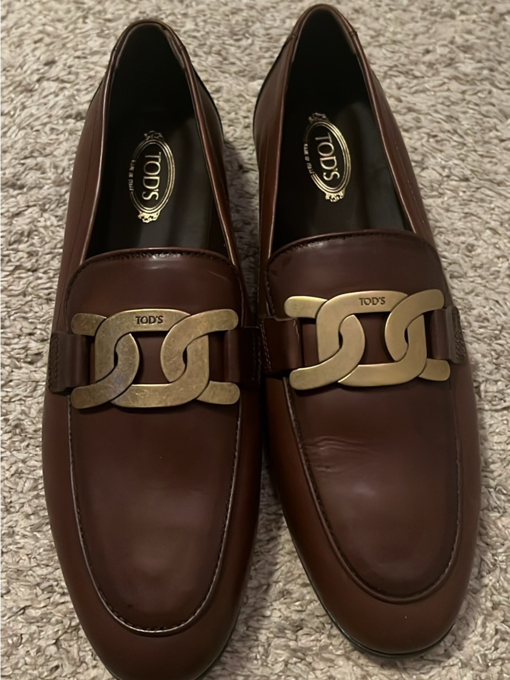 TOD'S women’s Brown Leather Chain-Link Loafers- brand new as is (see pics)